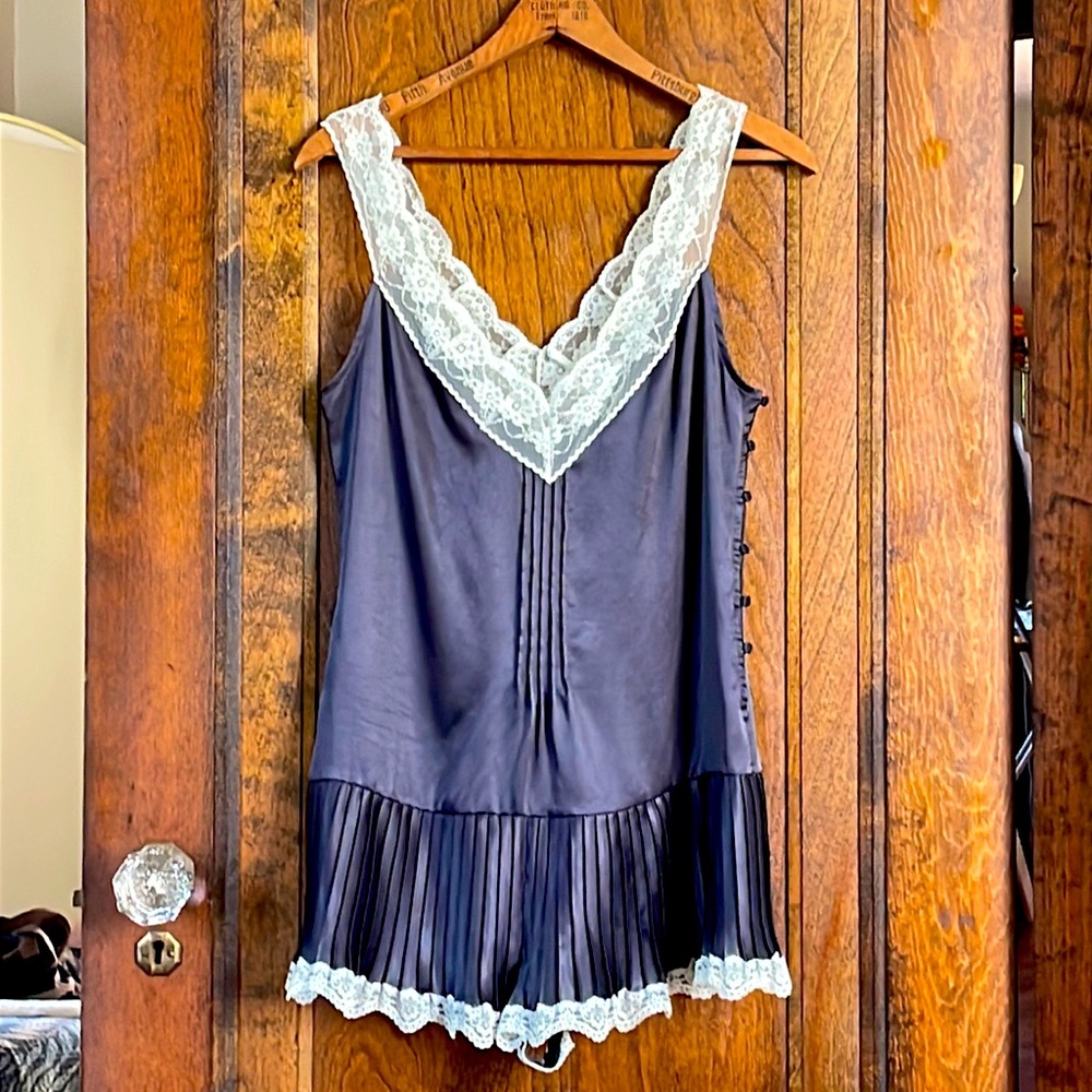 Victoria’s Secret Silk/lace Navy/Aqua Sleep Romper M NWOT